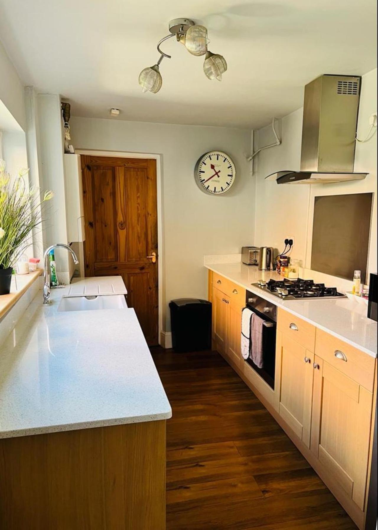 Bodhi Tree Cottage - Grove Road Cottages 스트렛포드-어폰-에이본 외부 사진