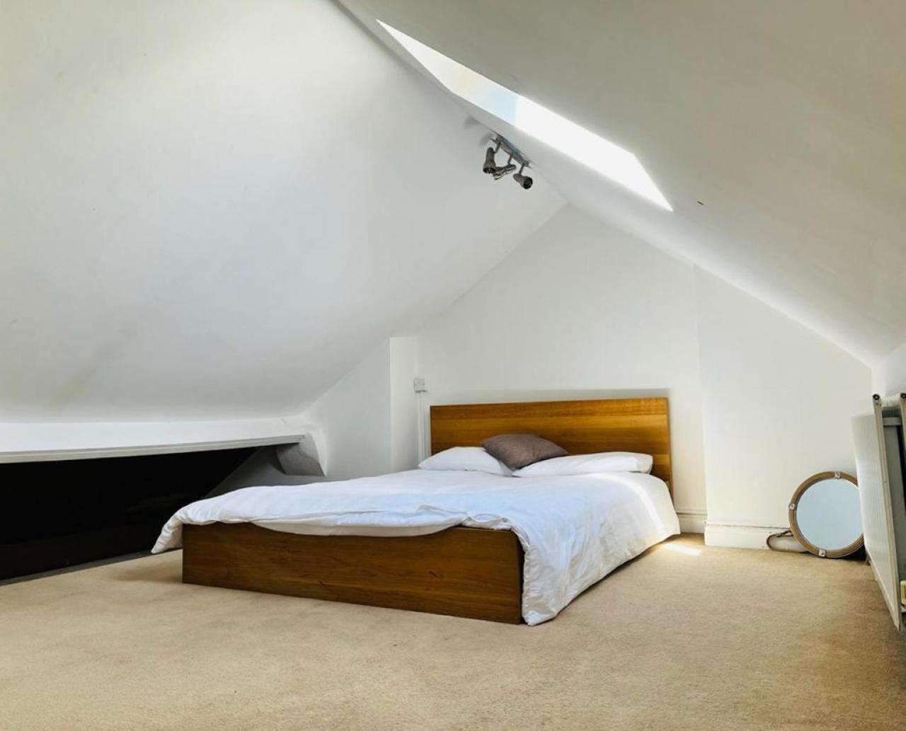 Bodhi Tree Cottage - Grove Road Cottages 스트렛포드-어폰-에이본 외부 사진