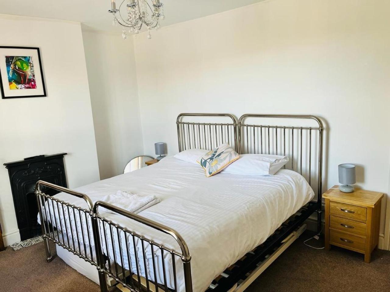 Bodhi Tree Cottage - Grove Road Cottages 스트렛포드-어폰-에이본 외부 사진